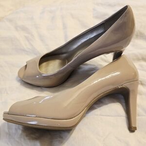 Bandolino Nude Peep Toe Heels